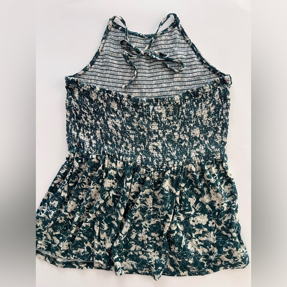 Maurice’s Floral Smocked Halter Neck Peplum Tank Top Size L - Picture 13 of 13